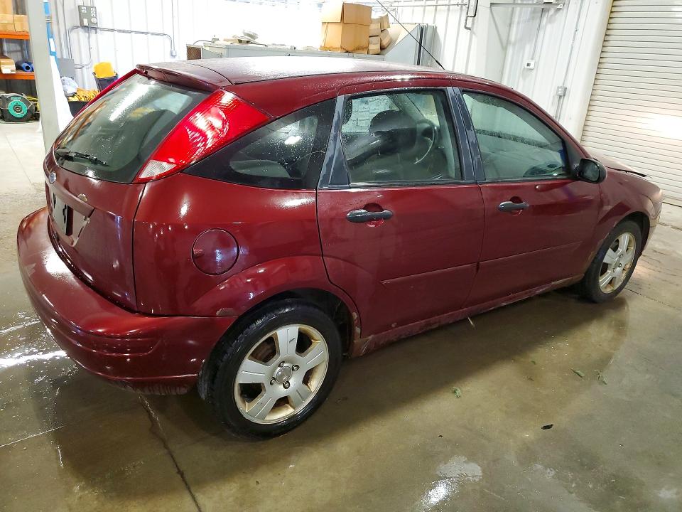 Photo 3 from auction – 2007 FORD FOCUS with VIN 1FAHP37N37W138064