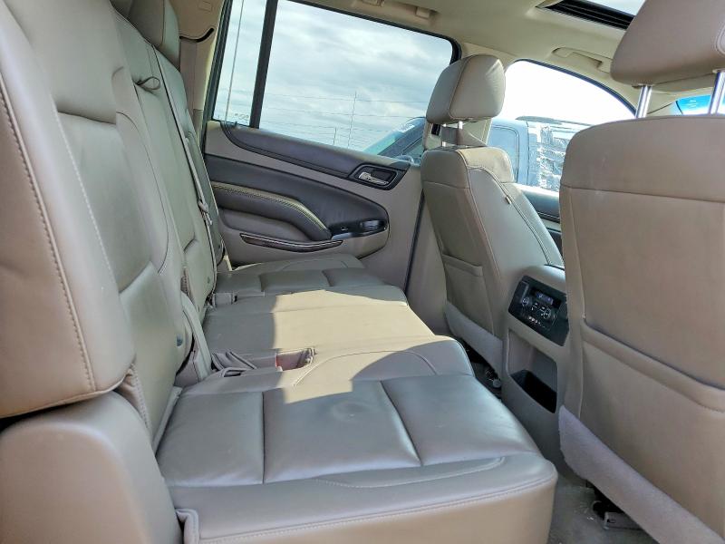 Photo 11 from auction – 2016 CHEVROLET SUBURBAN with VIN 1GNSKHKC1GR229311