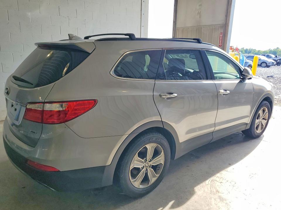 Photo 3 from auction – 2016 HYUNDAI SANTA FE with VIN KM8SMDHF2GU144077