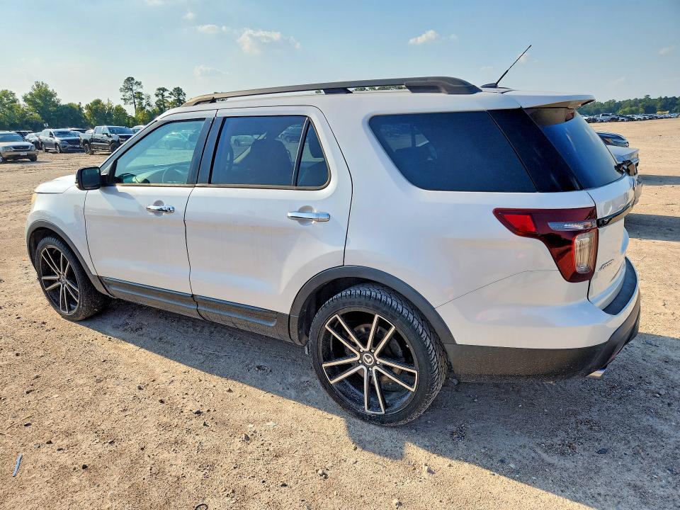 Photo 2 from auction – 2013 FORD EXPLORER with VIN 1FM5K8GT3DGA68848