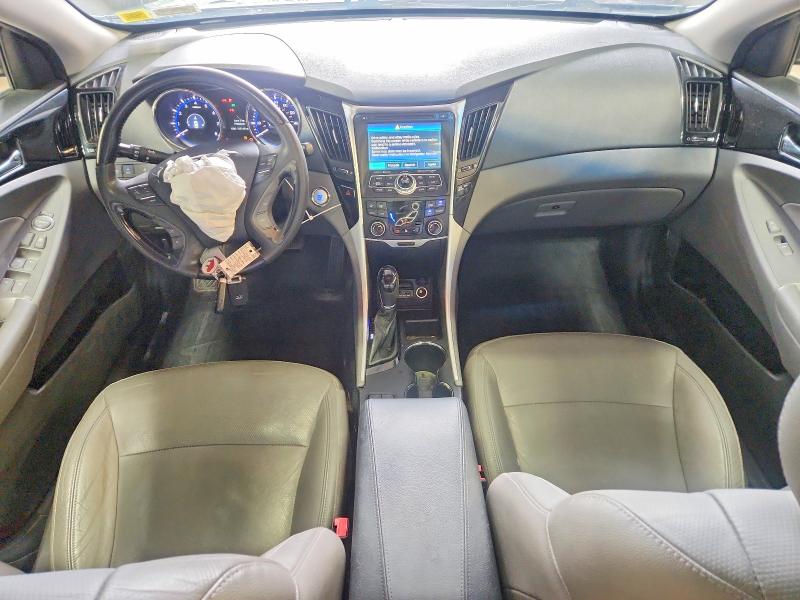 Photo 8 from auction – 2012 HYUNDAI SONATA with VIN 5NPEC4AC6CH383625