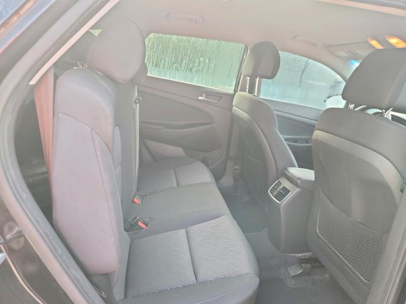 Photo 11 from auction – 2017 HYUNDAI TUCSON with VIN KM8J33A23HU508041