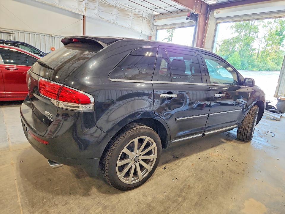 Photo 3 from auction – 2013 LINCOLN MKX with VIN 2LMDJ8JK2DBL32586