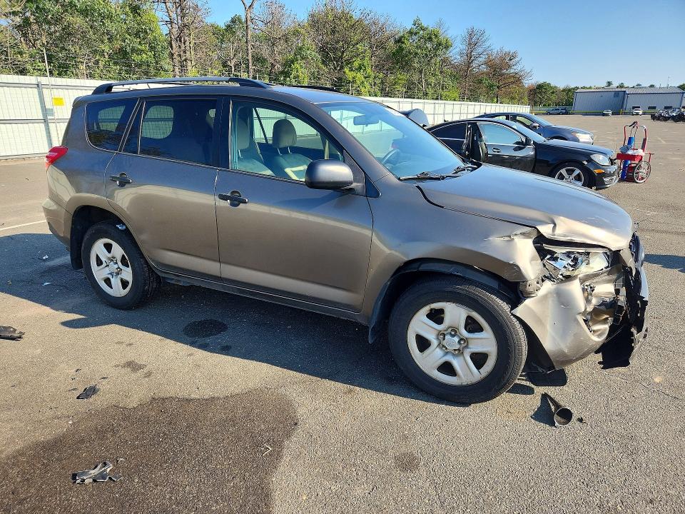 Photo 4 from auction – 2011 TOYOTA RAV4 with VIN 2T3JF4DVXBW128910