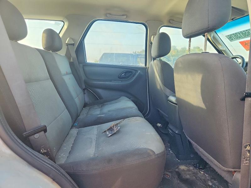 Zdjęcie 11 z aukcji – 2004 FORD ESCAPE z VIN 1FMYU02174KA16022