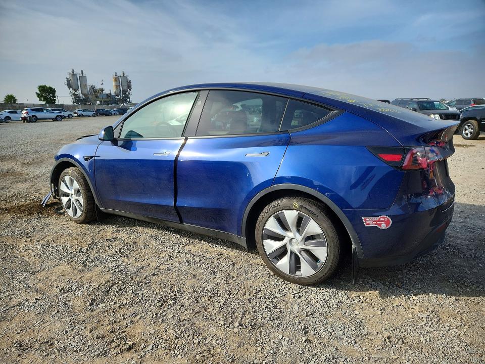 Photo 2 from auction – 2023 TESLA MODEL Y with VIN 7SAYGDEE9PA194954