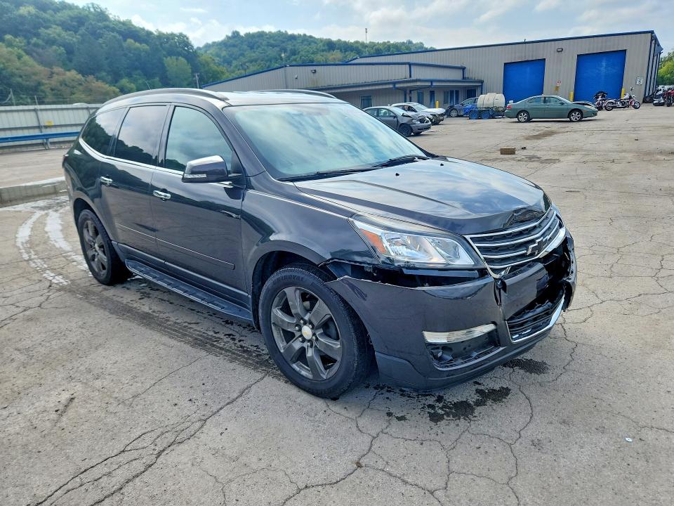 Photo 4 from auction – 2017 CHEVROLET TRAVERSE with VIN 1GNKVHKD9HJ252335