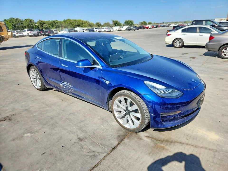 Photo 4 from auction – 2018 TESLA MODEL 3 with VIN 5YJ3E1EA2JF018170
