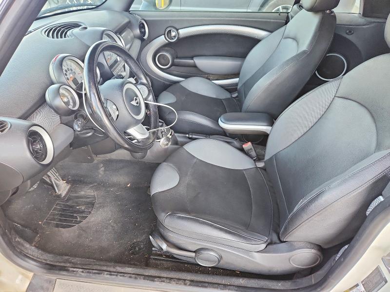 Photo 7 from auction – 2010 MINI COOPER with VIN WMWMS3C50ATZ84848