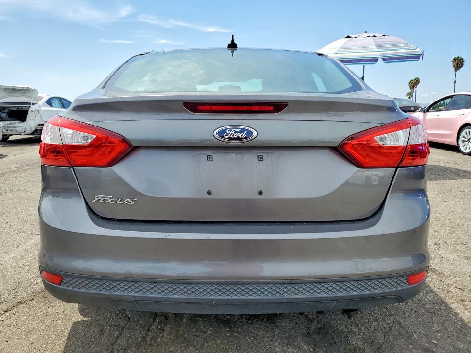 Photo 6 from auction – 2014 FORD FOCUS with VIN 1FADP3E20EL442684