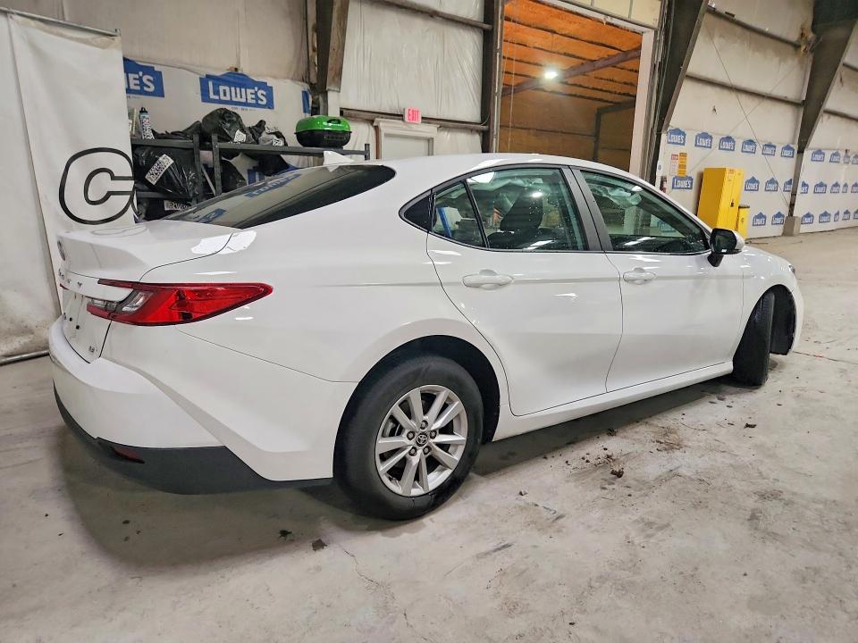 Photo 3 from auction – 2026 TOYOTA CAMRY with VIN 4T1DAACK8TU665433