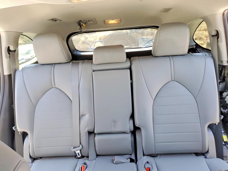 Photo 10 from auction – 2021 TOYOTA HIGHLANDER with VIN 5TDHBRCH3MS034794