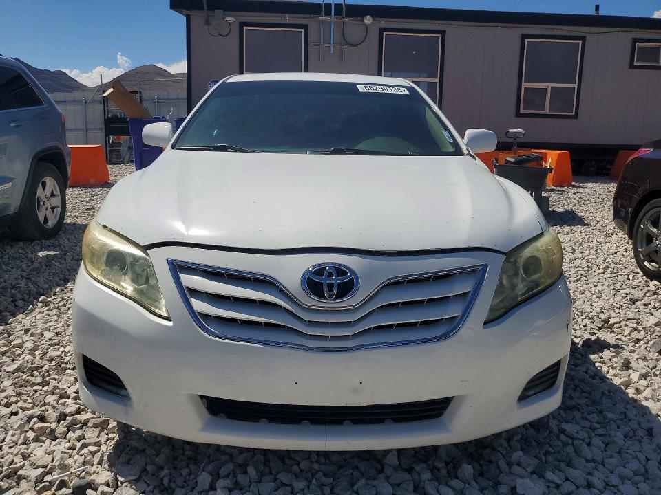 Photo 5 from auction – 2011 TOYOTA CAMRY with VIN 4T4BF3EK4BR105897