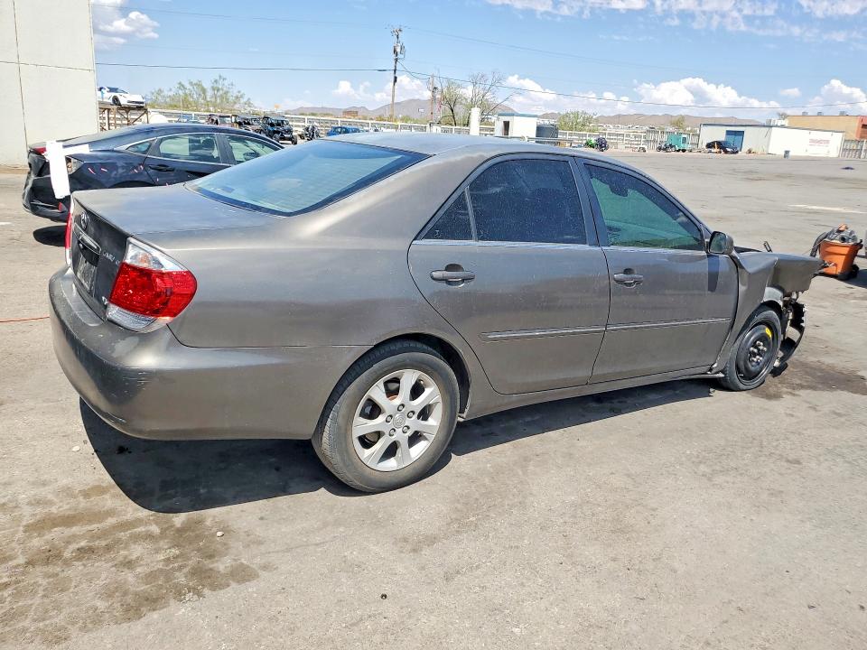 Photo 3 from auction – 2006 TOYOTA CAMRY with VIN 4T1BF30KX6U631605