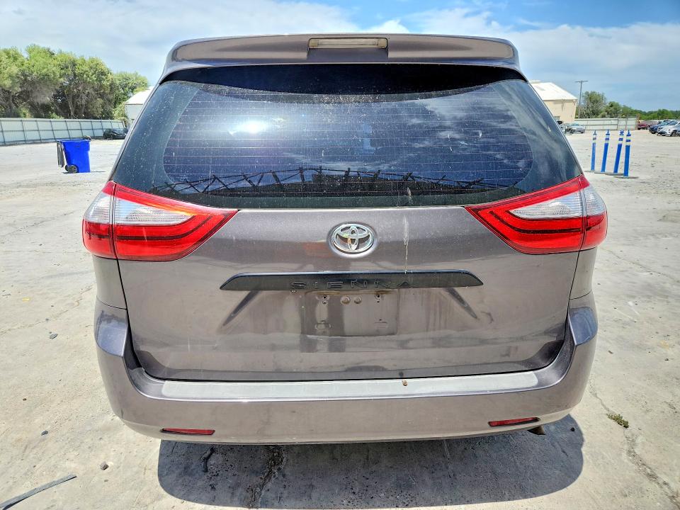 Photo 6 from auction – 2015 TOYOTA SIENNA with VIN 5TDZK3DC9FS625087