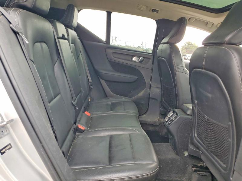 Photo 11 from auction – 2019 VOLVO XC40 with VIN YV4162ULXK2056552