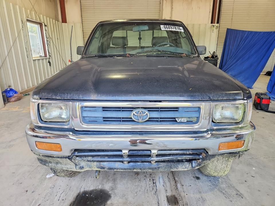 Photo 5 from auction – 1994 TOYOTA PICKUP with VIN 4TAVN13D1RZ296162