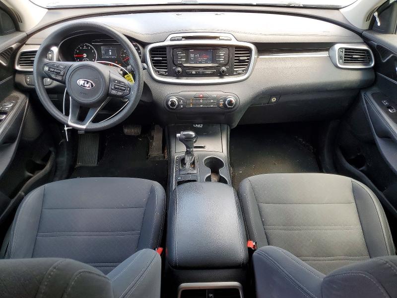 Photo 8 from auction – 2016 KIA SORENTO with VIN 5XYPG4A30GG063758