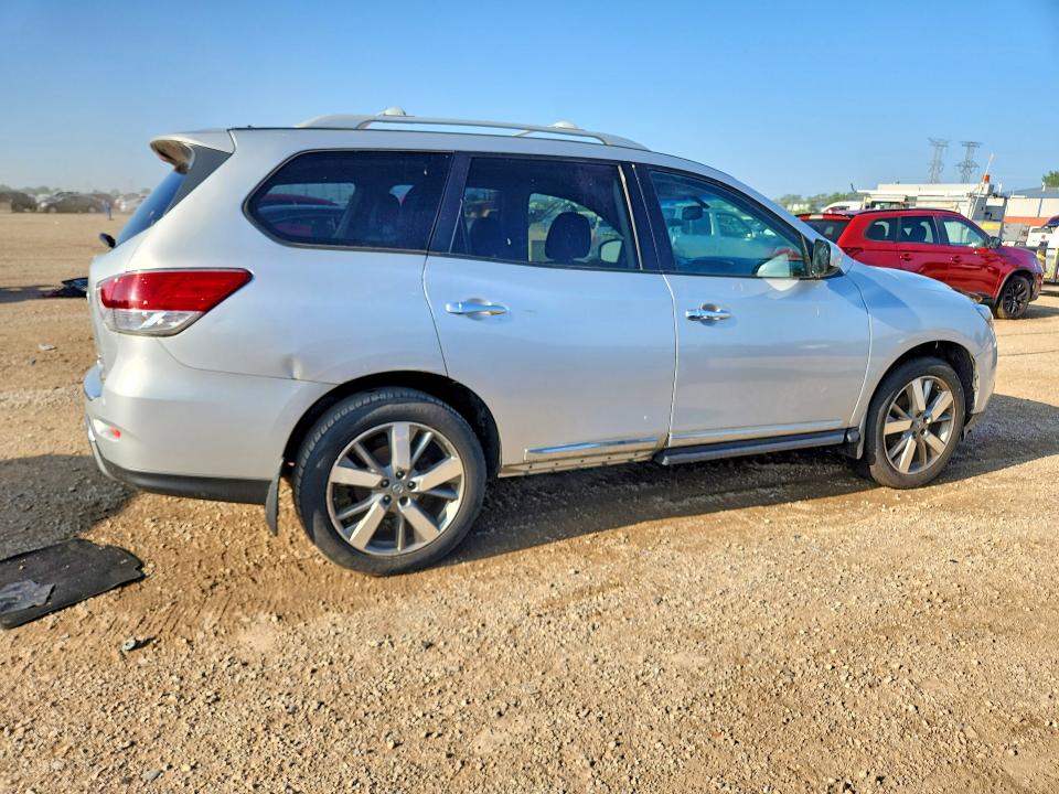 Photo 3 from auction – 2013 NISSAN PATHFINDER with VIN 5N1AR2MM4DC670265