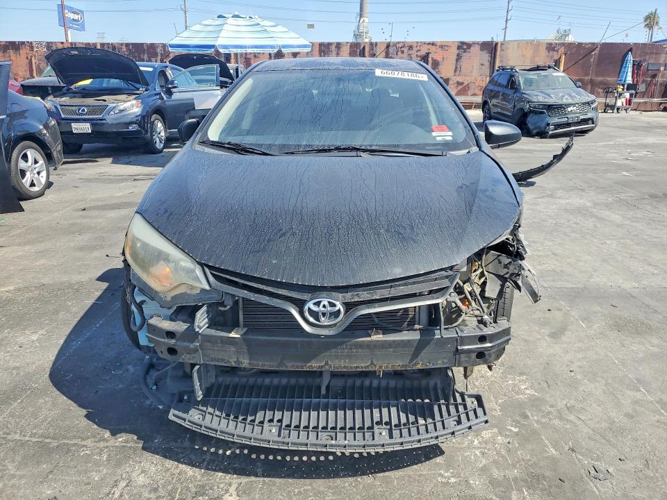 Photo 5 from auction – 2014 TOYOTA COROLLA with VIN 5YFBURHE2EP085003
