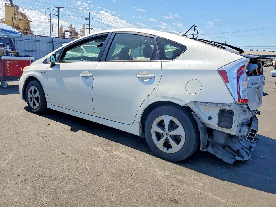 Photo 2 from auction – 2015 TOYOTA PRIUS with VIN JTDKN3DU2F0395493