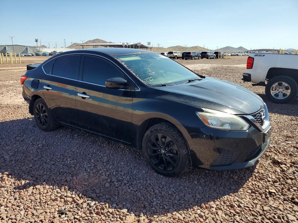 Photo 4 from auction – 2018 NISSAN SENTRA 4D with VIN 3N1AB7AP9JY277498