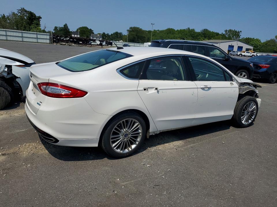 Photo 3 from auction – 2014 FORD FUSION with VIN 3FA6P0H97ER167221