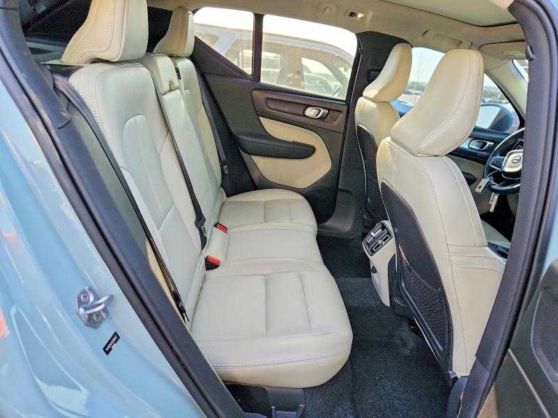 Photo 11 from auction – 2019 VOLVO XC40 with VIN YV4162UK2K2094042