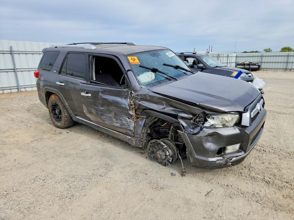 Photo 4 from auction – 2013 TOYOTA 4RUNNER with VIN JTEBU5JR8D5132032