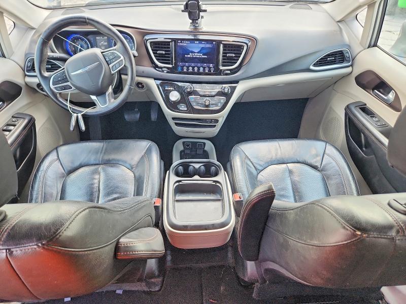 Photo 8 from auction – 2018 CHRYSLER PACIFICA with VIN 2C4RC1BG3JR233845