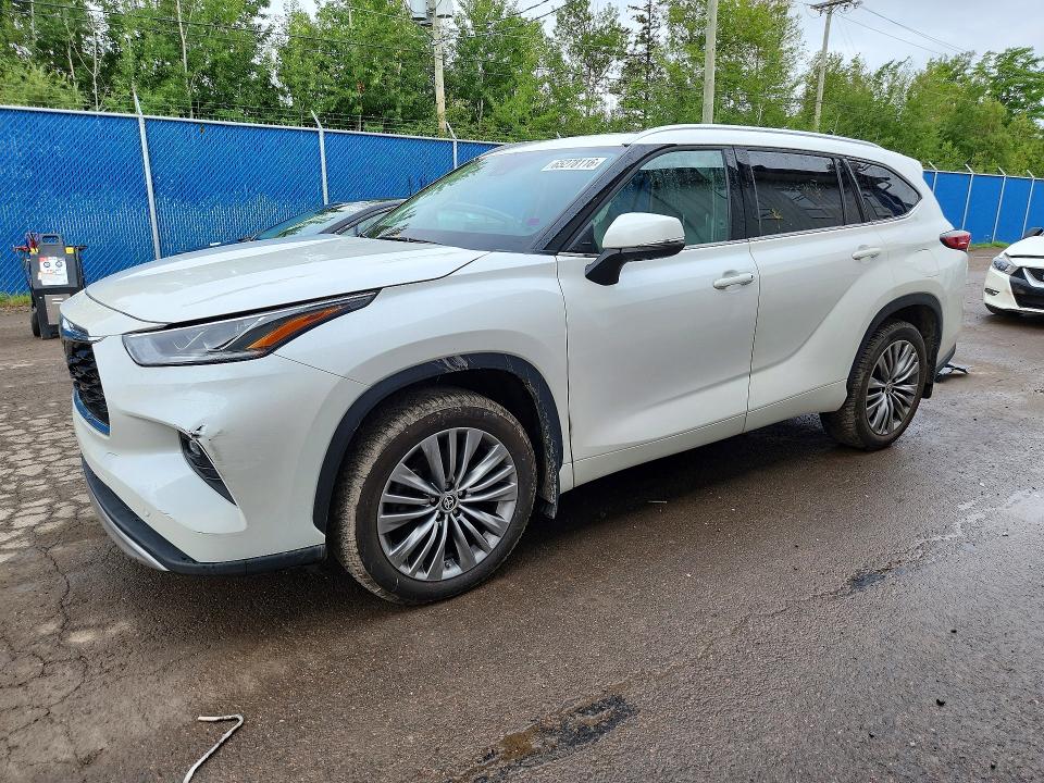 TOYOTA HIGHLANDER 2021 with VIN 5TDFZRBH2MS129156 - Photo from auction
