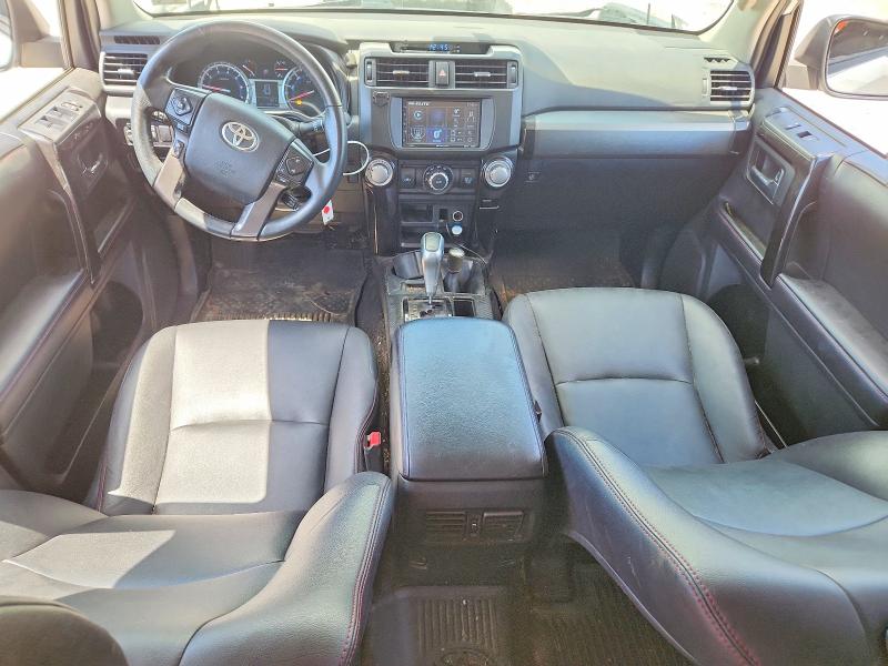 Zdjęcie 8 z aukcji – 2018 TOYOTA 4RUNNER z VIN JTEBU5JR2J5511961