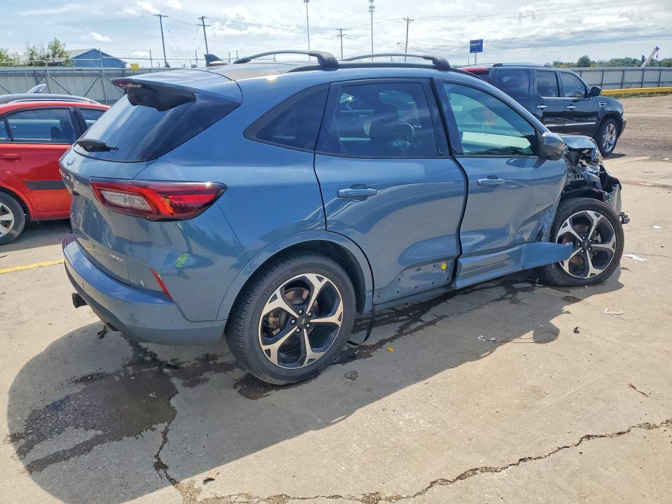 Photo 3 from auction – 2023 FORD ESCAPE with VIN 1FMCU9NA3PUA77208