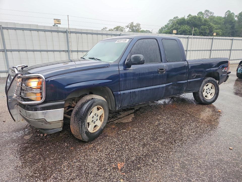 2005 CHEVROLET SILVERADO - Търг №66207436