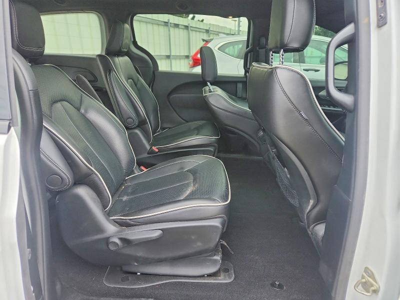Photo 11 from auction – 2023 CHRYSLER PACIFICA with VIN 2C4RC1S72PR501017