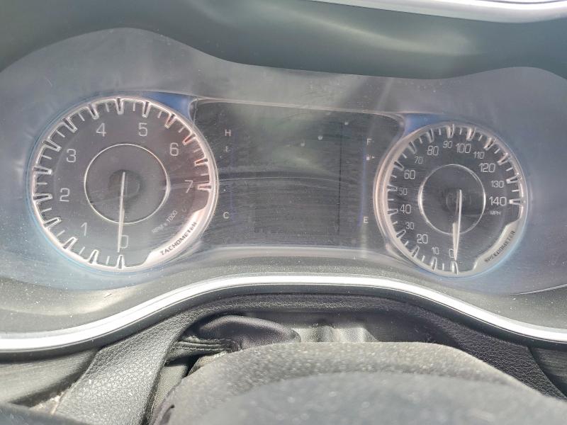 Photo 9 from auction – 2015 CHRYSLER 200 with VIN 1C3CCCAB3FN564960