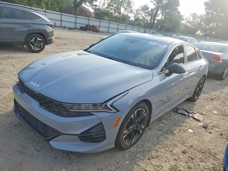 KIA K5 2022 with VIN 5XXG64J28NG127735 - Photo from auction