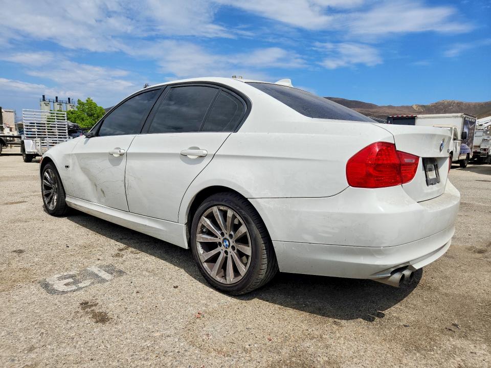 Photo 2 from auction – 2011 BMW 328 with VIN WBAPH5G59BNN59023
