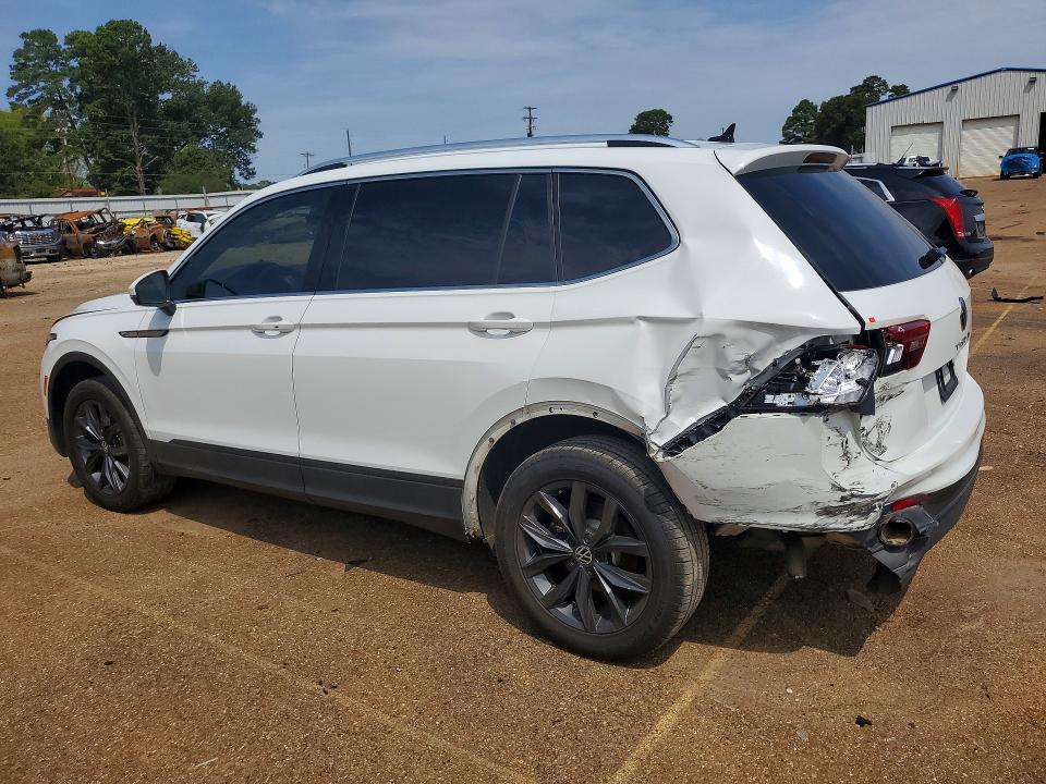 Photo 2 from auction – 2022 VOLKSWAGEN TIGUAN with VIN 3VV3B7AX5NM080445