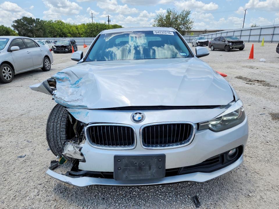 Photo 5 from auction – 2016 BMW 320 with VIN WBA8E1G59GNU12245