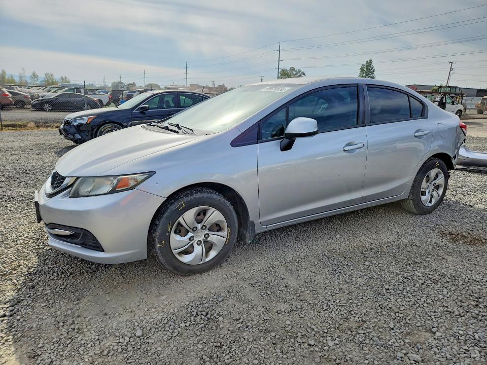 HONDA CIVIC 2013 with VIN 2HGFB2F5XDH593047 - Photo from auction