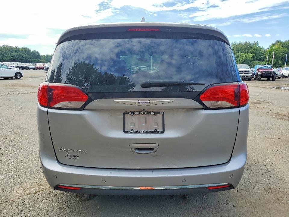 Foto 6 de la subasta – 2020 CHRYSLER PACIFICA con VIN 2C4RC1EG9LR173083