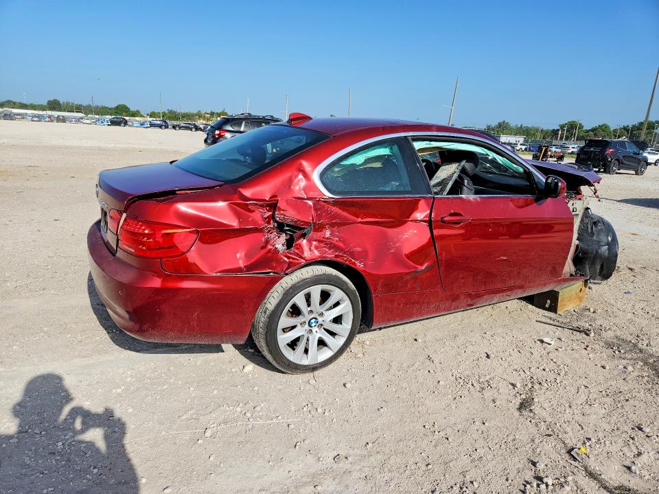 Photo 3 from auction – 2011 BMW 328 with VIN WBAKF3C50BE567277