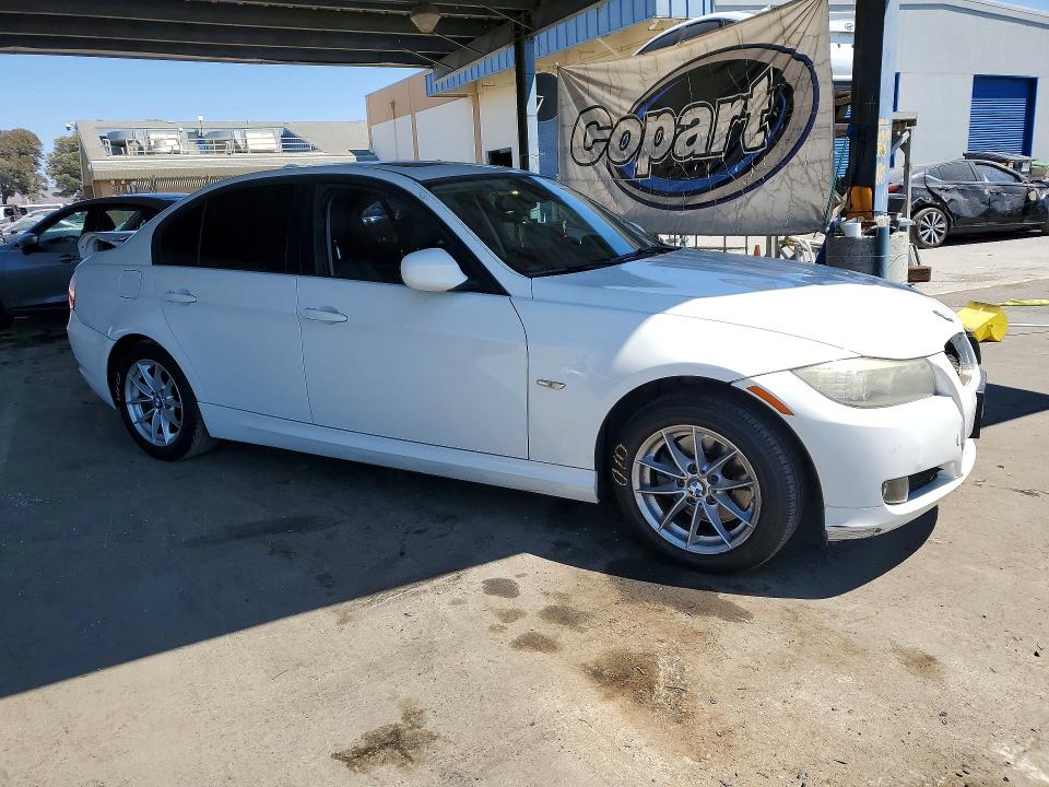 Photo 4 from auction – 2010 BMW 328 with VIN WBAPH5C55AA440266