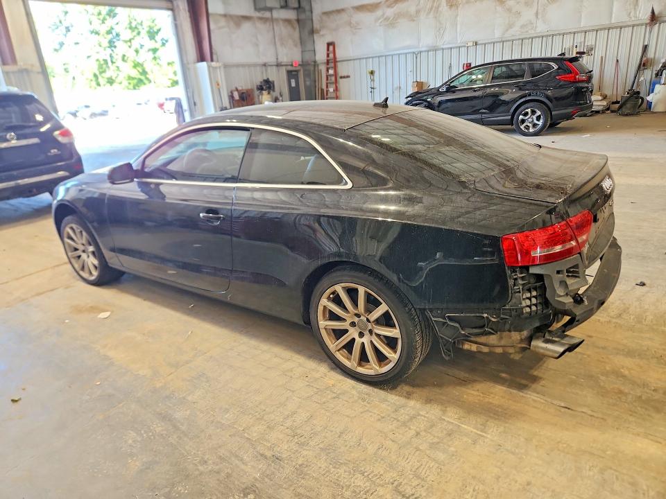 Photo 2 from auction – 2011 AUDI A5 with VIN WAULFAFR7BA086375