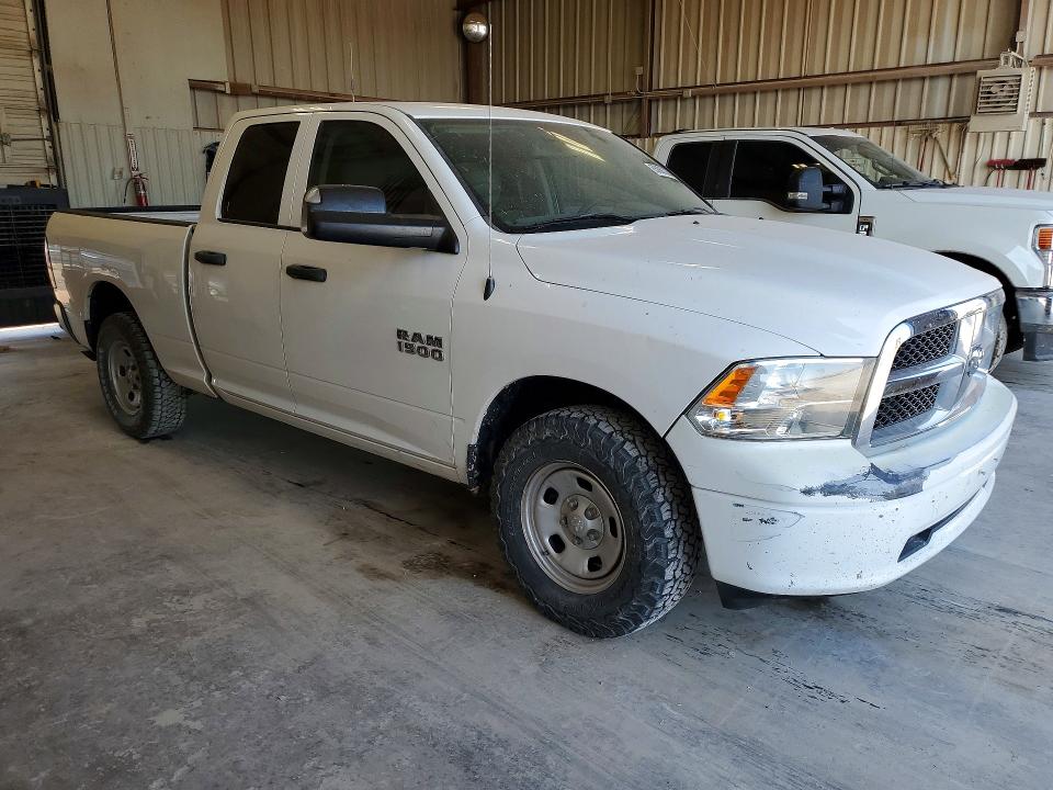 Photo 4 from auction – 2015 RAM 1500 with VIN 1C6RR7FGXFS746793