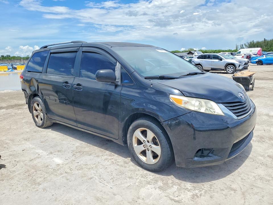 Photo 4 from auction – 2011 TOYOTA SIENNA with VIN 5TDKK3DC1BS151289