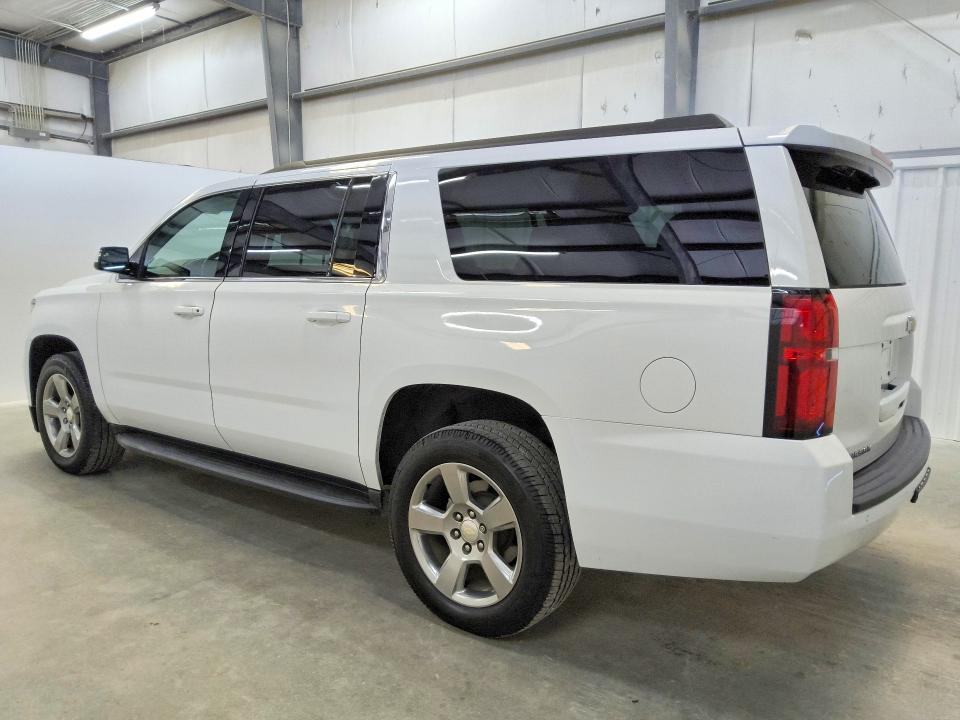 Photo 2 from auction – 2020 CHEVROLET SUBURBAN with VIN 1GNSCHKC3LR276105