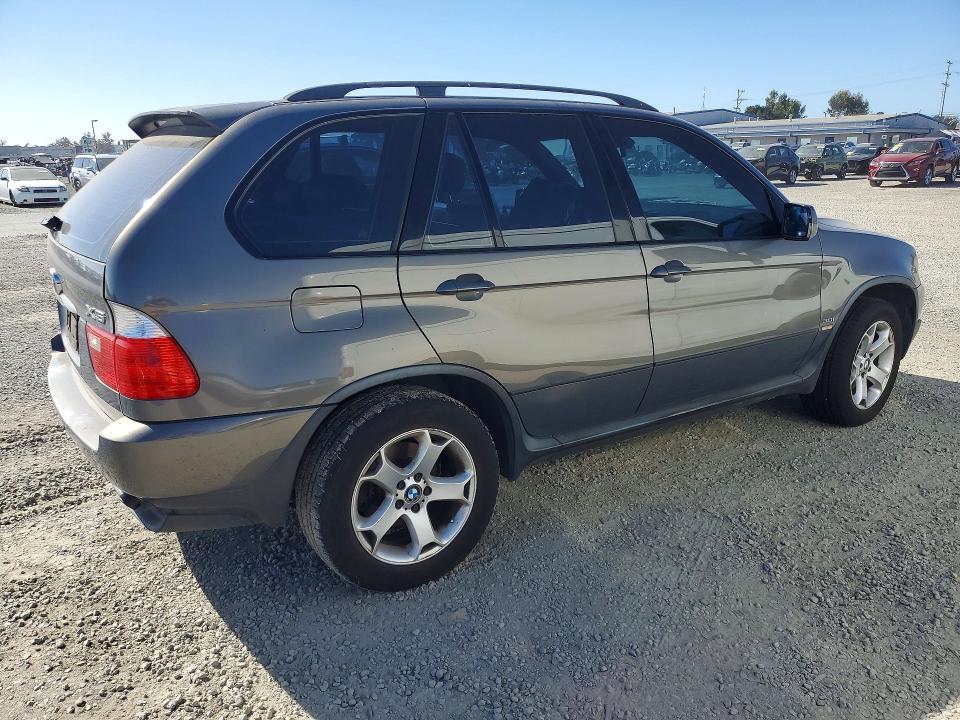 Photo 3 from auction – 2006 BMW X5 with VIN 5UXFA135X6LY19463