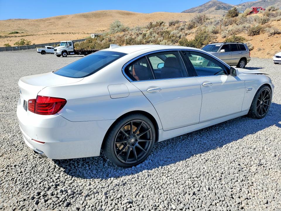 Photo 3 from auction – 2012 BMW 550 with VIN WBAFU9C5XCC788019